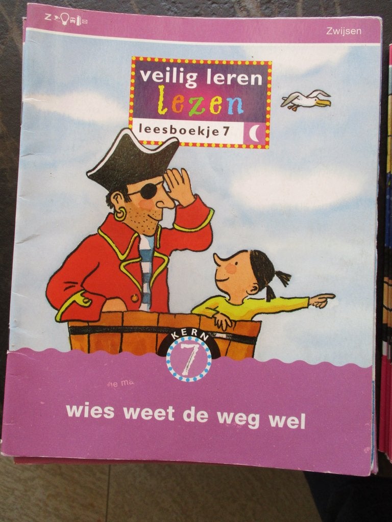Veilig leren lezen leesboekje Zwijsen 7 maantjes boek Avi M3, Boeken, Ophalen of Verzenden, Gelezen, Zwijsen, Fictie algemeen