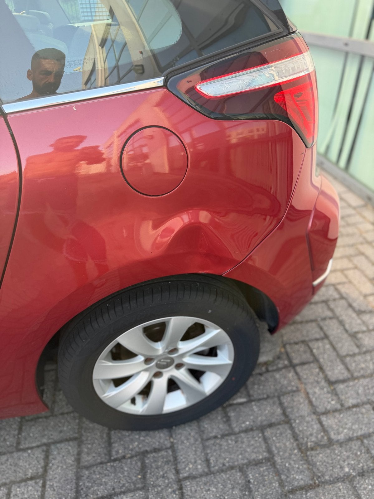 Citroën C4 1.6 THP Eb6v 5-ZITS 2012 Rood, Auto's, 15 km/l, Origineel Nederlands, 1405 kg, 1598 cc