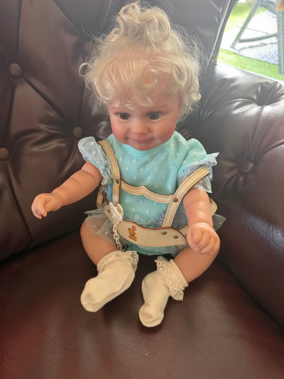 Realistische Reborn Babypop met Blond Krullend Haar, Ophalen of Verzenden, Zo goed als nieuw, Babypop