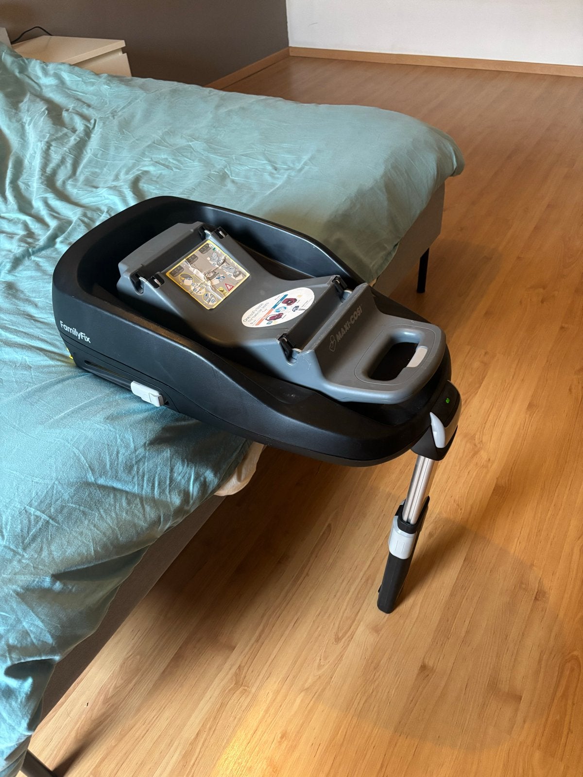 Maxi-Cosi FamilyFix Isofix Base -m, Kinderen en Baby's, Autostoeltjes, Ophalen of Verzenden, Zo goed als nieuw, Isofix, 0 t/m 13 kg