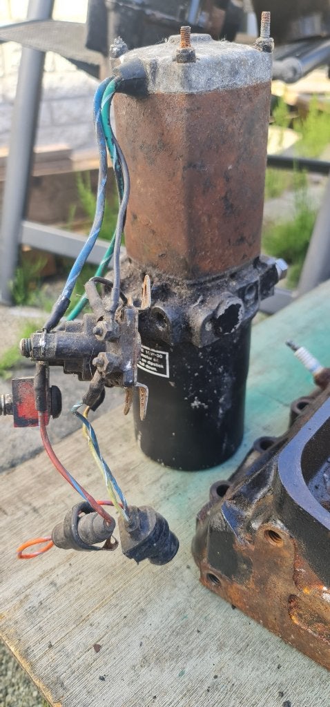 mercruiser stuurhuis en trimpomp, Watersport en Boten, Ophalen of Verzenden, Gebruikt, Motor en Techniek, Motorboot