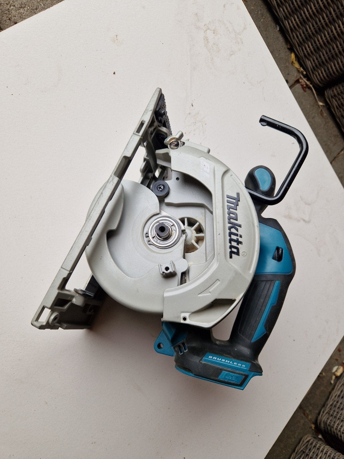 Defecte Makita 18V DHS680 body, Gebruikt, Cirkelzaag, Ophalen of Verzenden, 30 tot 70 mm