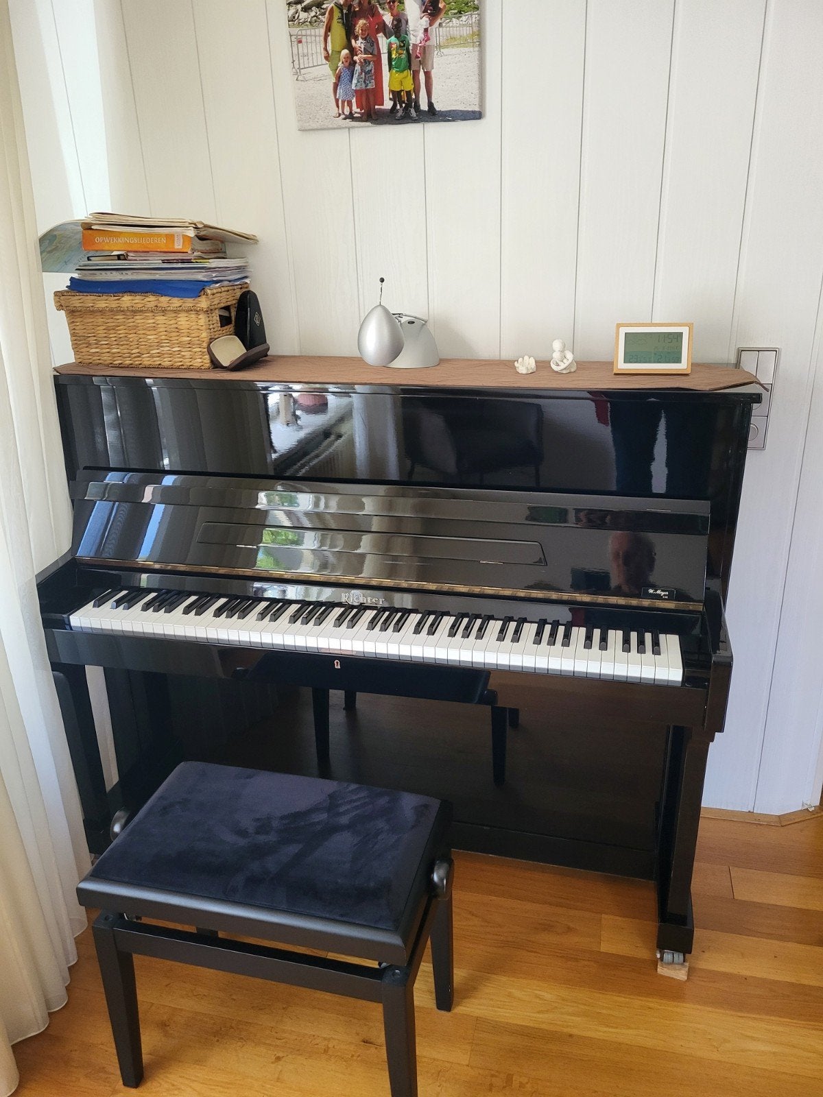 Zwarte hoogglans piano, Muziek en Instrumenten, Piano's, Ophalen, Zwart, Zo goed als nieuw, Piano