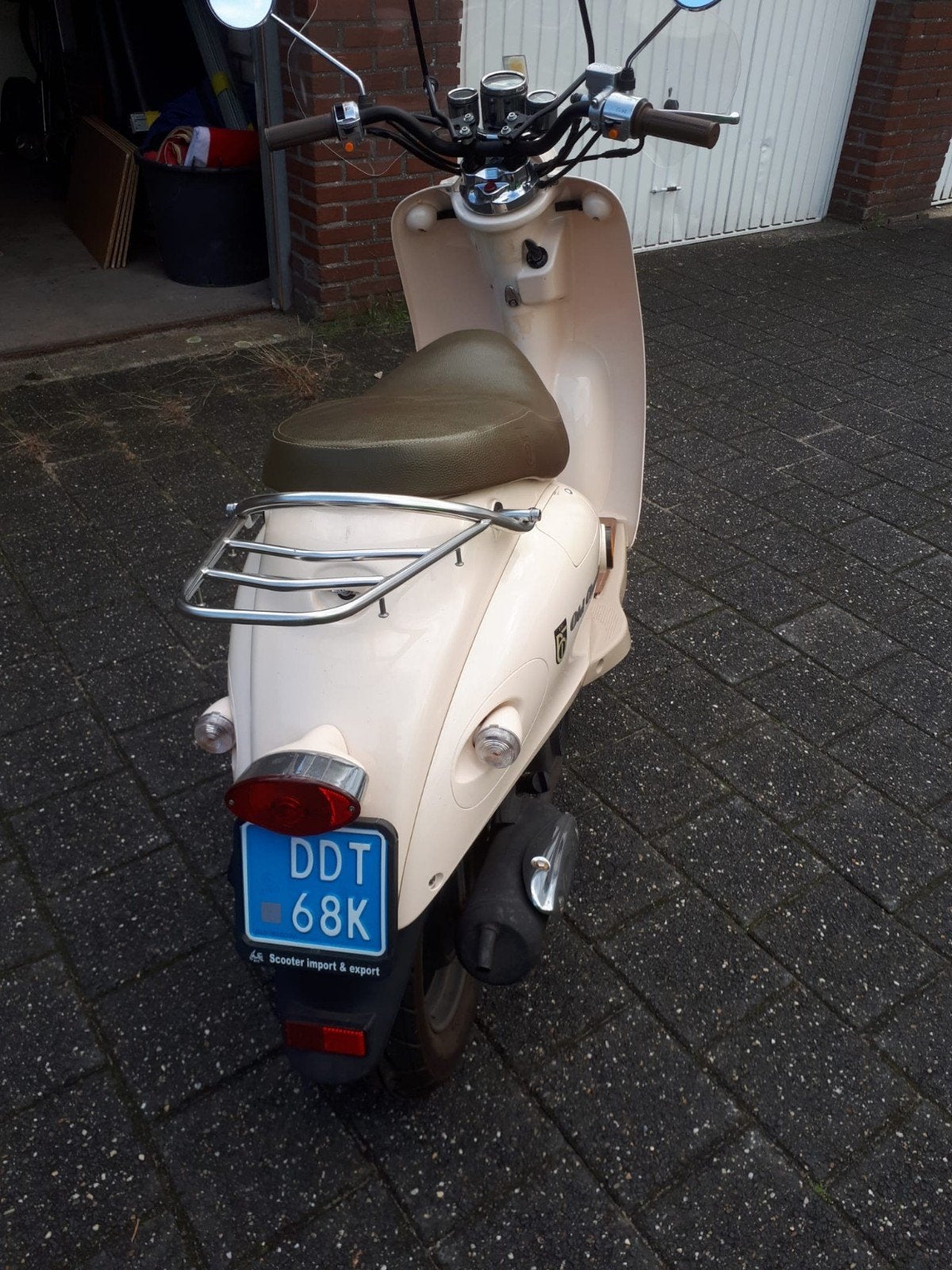 Retro Scooter beige old classic btc bouwjaar 2015, Fietsen en Brommers, Gebruikt, Benzine, Ophalen, Overige merken