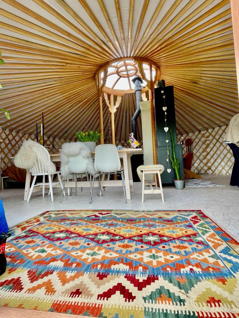 Prachtige yurt (8m diameter) 2jaar oud., Caravans en Kamperen, Ophalen of Verzenden, Zo goed als nieuw
