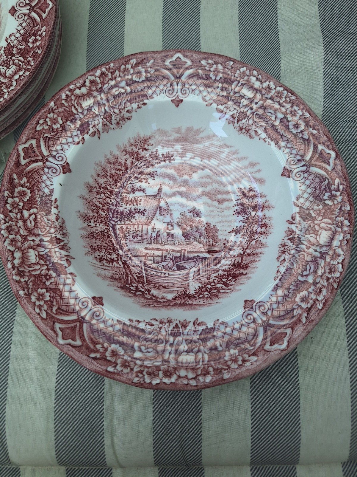 6x Grindley Homeland diepe borden, rood-wit, vintage servies, Ophalen of Verzenden
