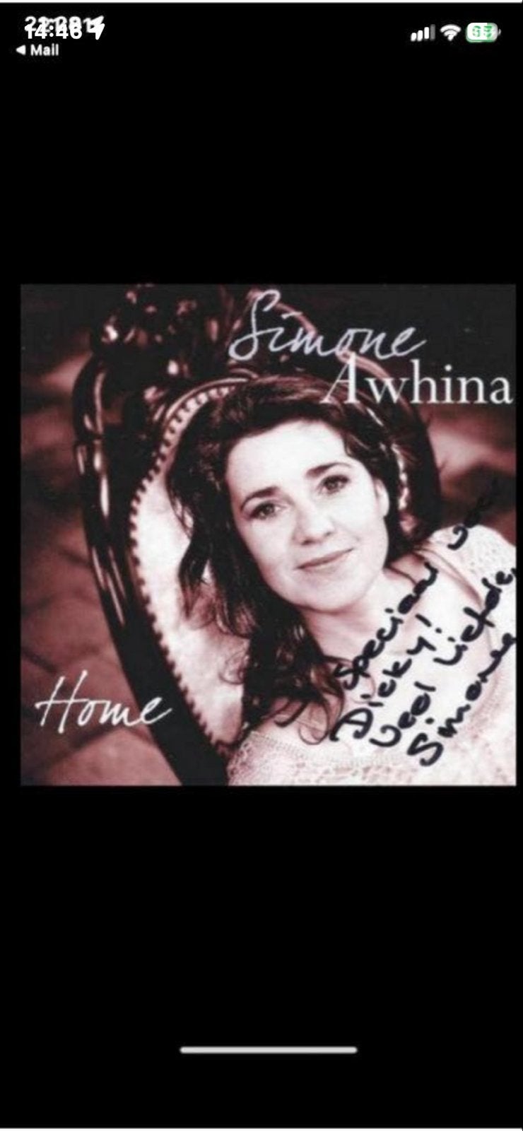 Simone Awhina - Home (Gesigneerd CD Album), Ophalen of Verzenden, Gebruikt, Album, Gesigneerd