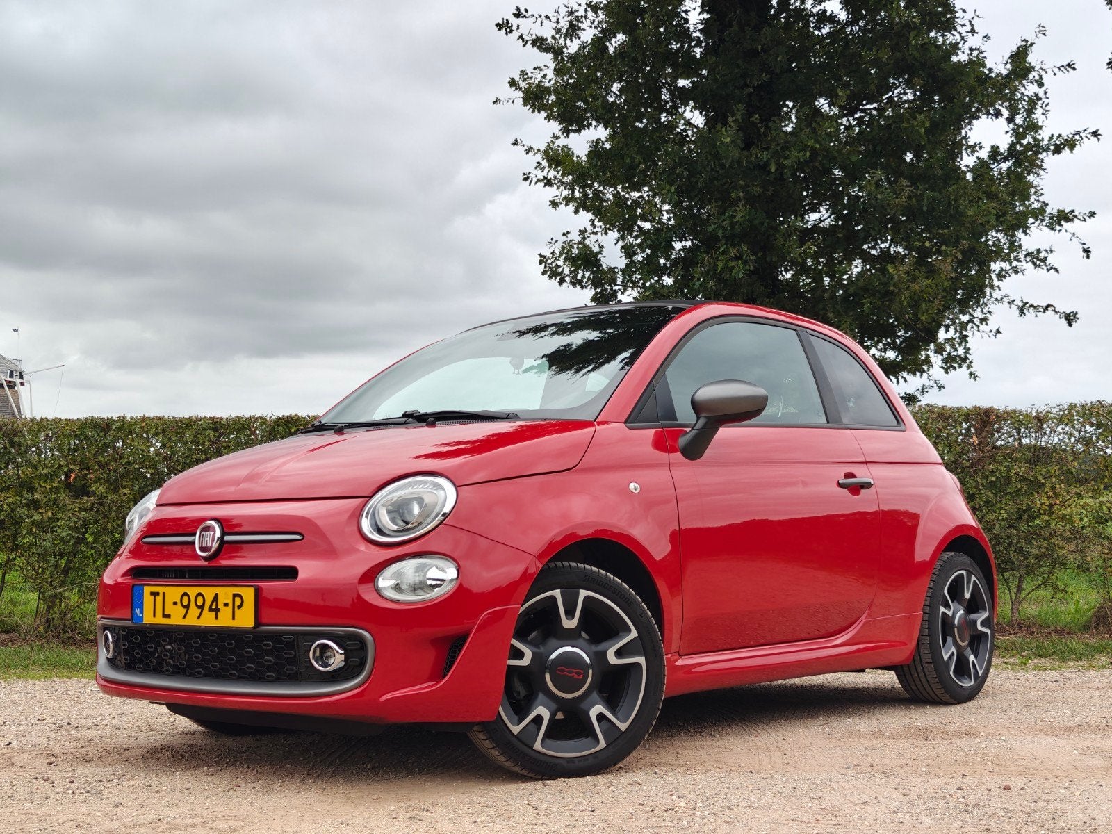 Fiat 500 C Twinair Turbo S 80pk 2018 Rood, Auto's, Dealer onderhouden, Leder en Stof, Origineel Nederlands, Handgeschakeld