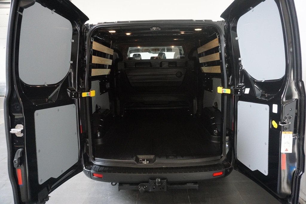 Ford Transit Custom 300 L2H1 Trend Dubbele Cabine Automaat A, Stof, Euro 6, 4 cilinders, 129 pk