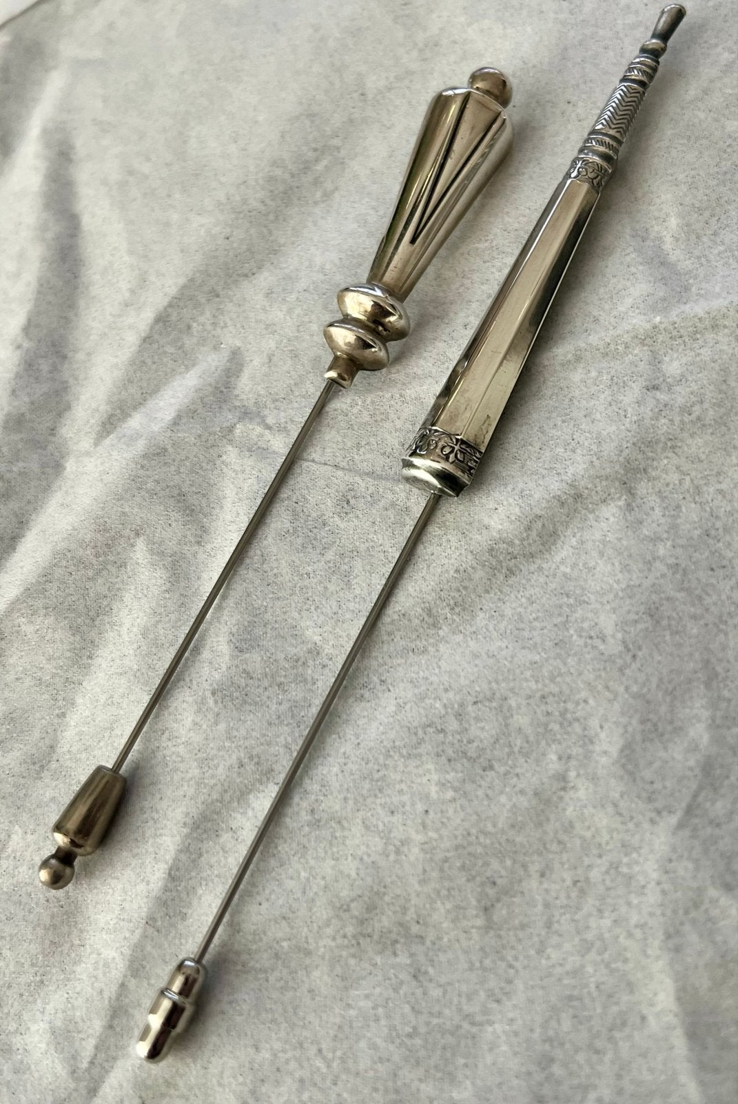 zilveren hoedenspelden pen Fa.Niekerk Schoonhoven antiek, Verzenden, Zilver