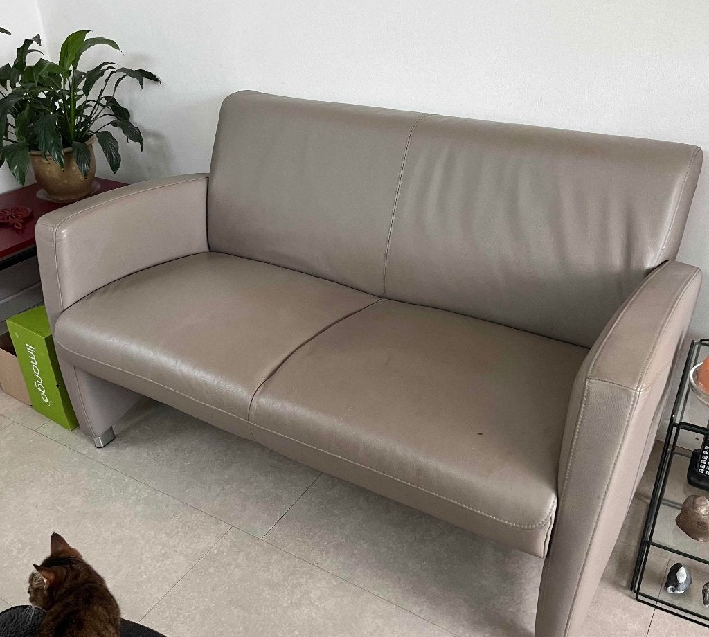 Leren bankje Montel taupe, Huis en Inrichting, Banken | Bankstellen, Ophalen, Gebruikt, Minder dan 75 cm, Tweepersoons