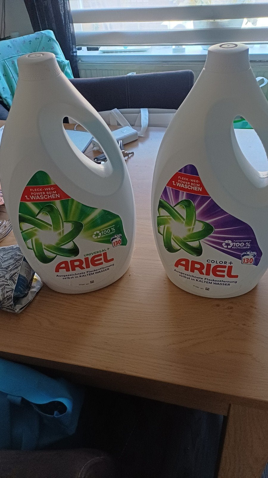 Ariel vloeibaar wasmiddel - Universal+ en Color+, Ophalen of Verzenden, Schoonmaakmiddel