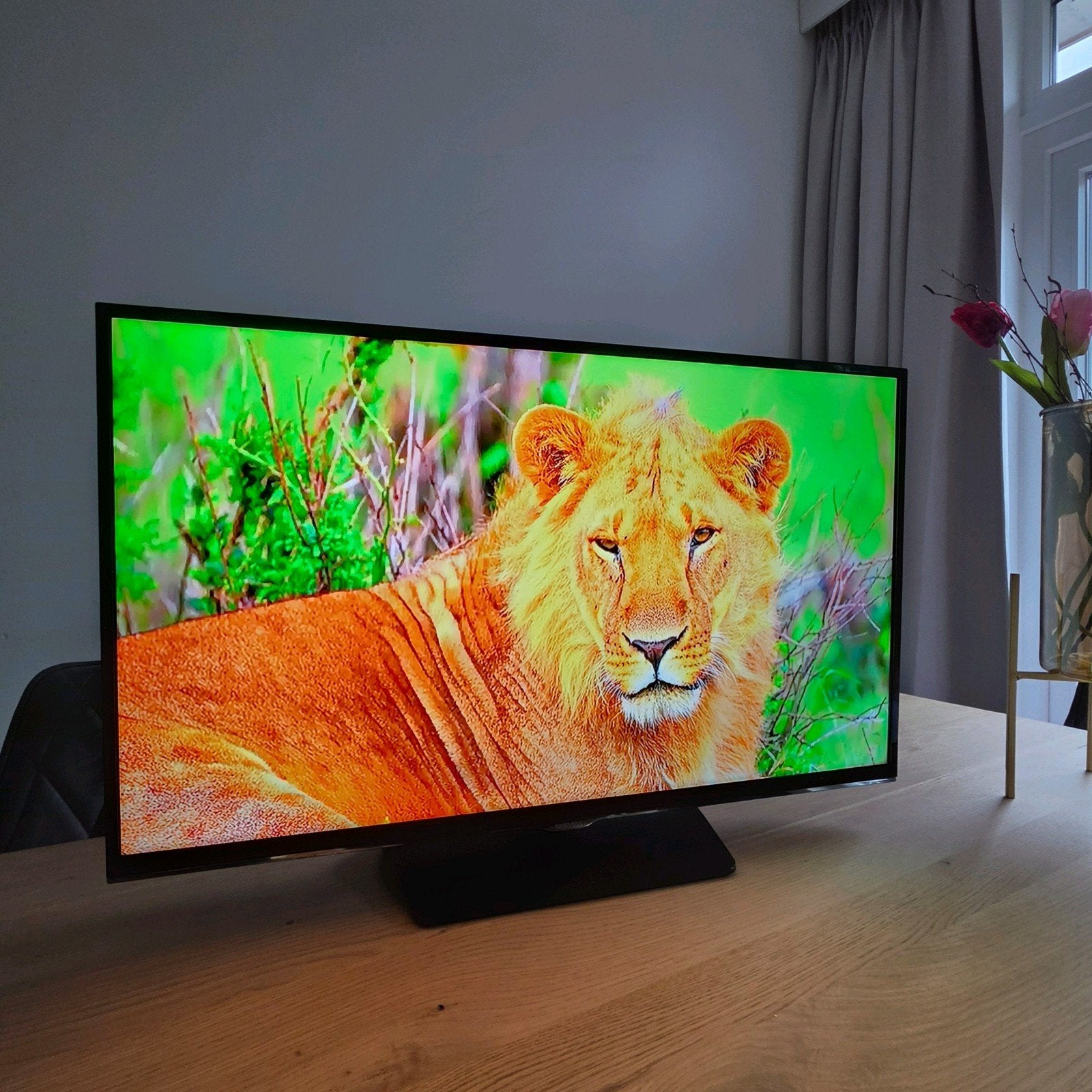 Samsung Smart Tv 80cm Nieuwstaat, Ophalen, Zo goed als nieuw, 50 Hz, Samsung