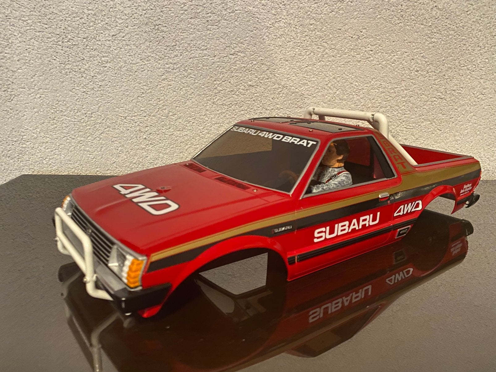 Zeer net afgewerkte Tamiya Subaru Brat body, Auto offroad, Nieuw, Schaal 1:10, Ophalen