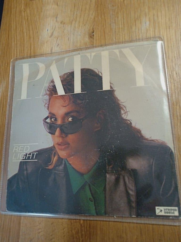single Patty Brard - Red Light (1985), Gebruikt, 7 inch, Ophalen of Verzenden, Pop