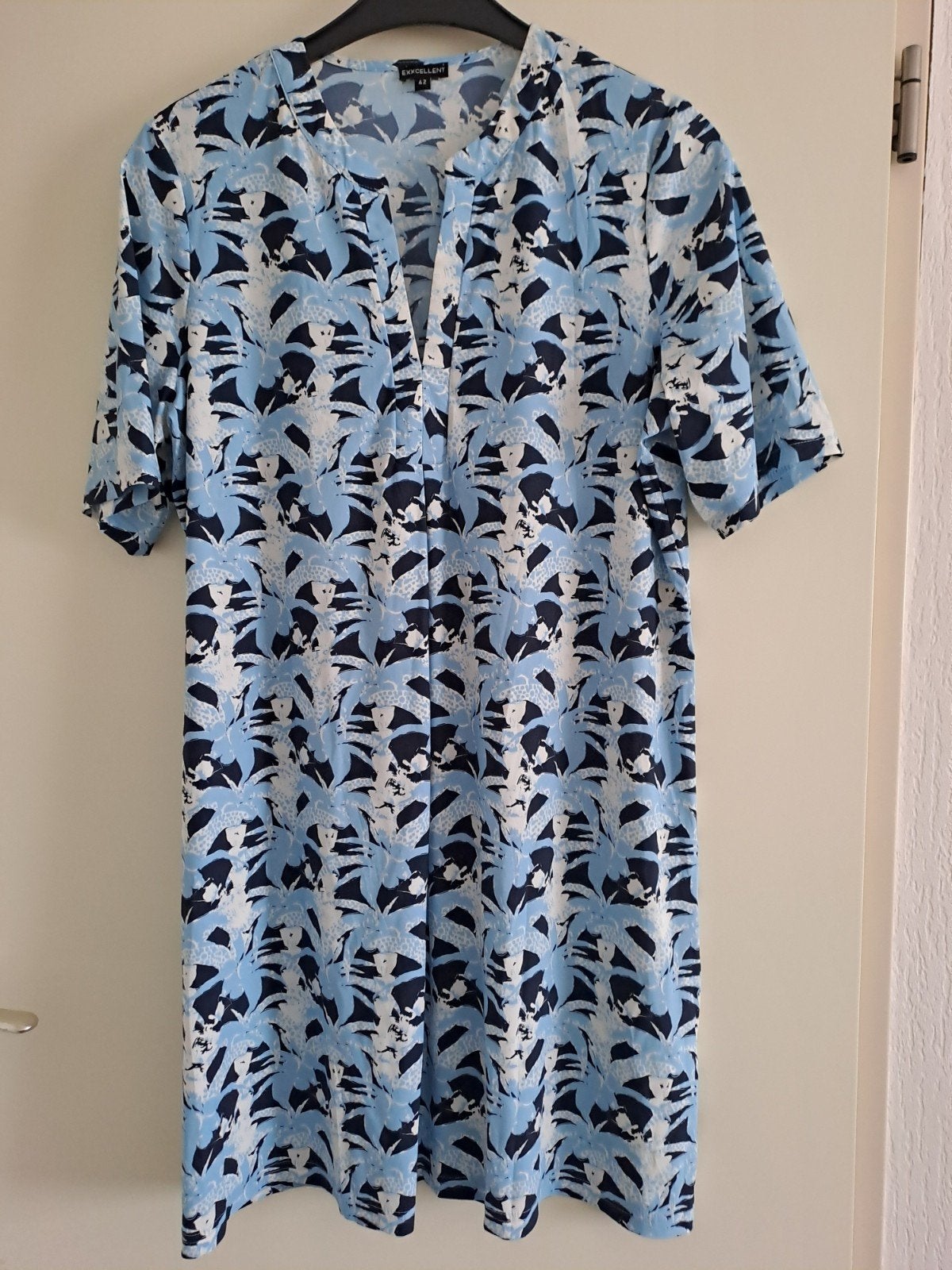Exxcellent jurk met zomerse print, maat 42, Blauw, Maat 42/44 (L), Ophalen of Verzenden, Zo goed als nieuw