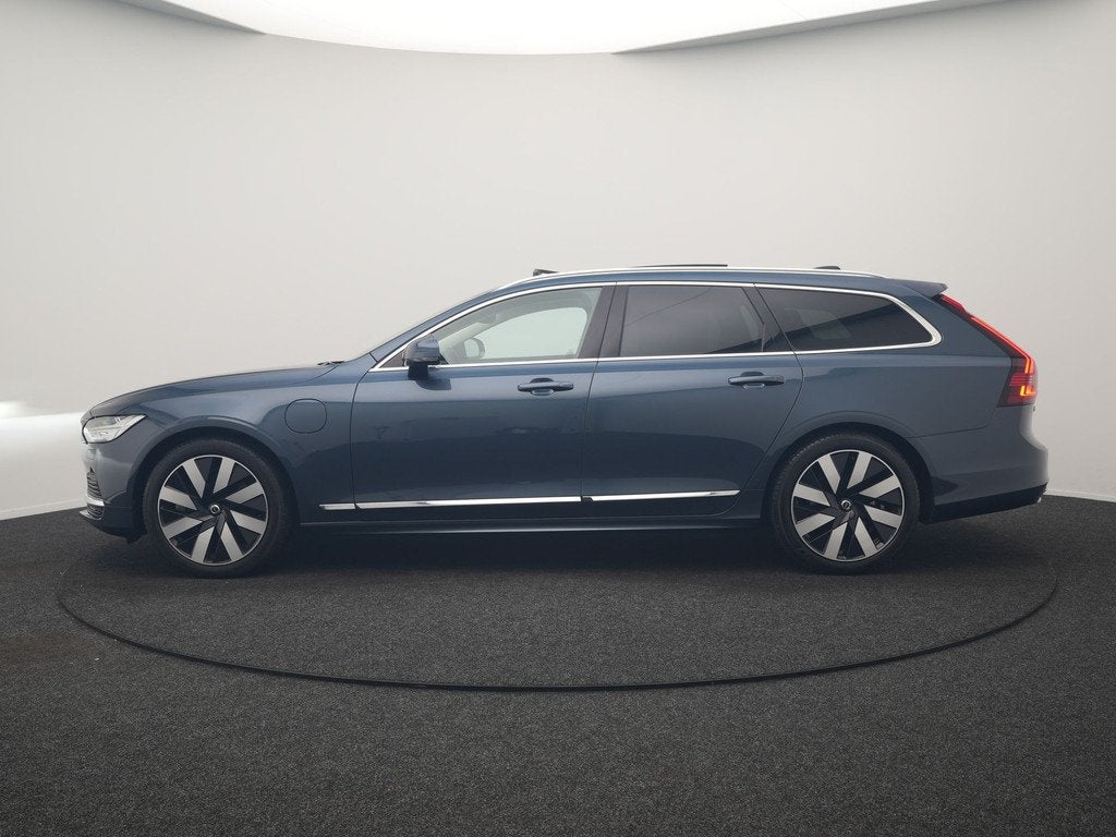 Volvo V90 T6 AWD Plus Bright LONG RANGE PHEV 350pk Dealer O., Auto's, Volvo, Automaat, Zwart, 4 cilinders, 1969 cc