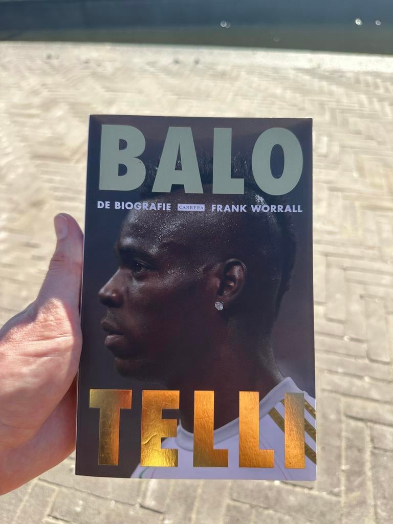 Balotelli - De biografie, Ophalen of Verzenden, Gelezen, Sport