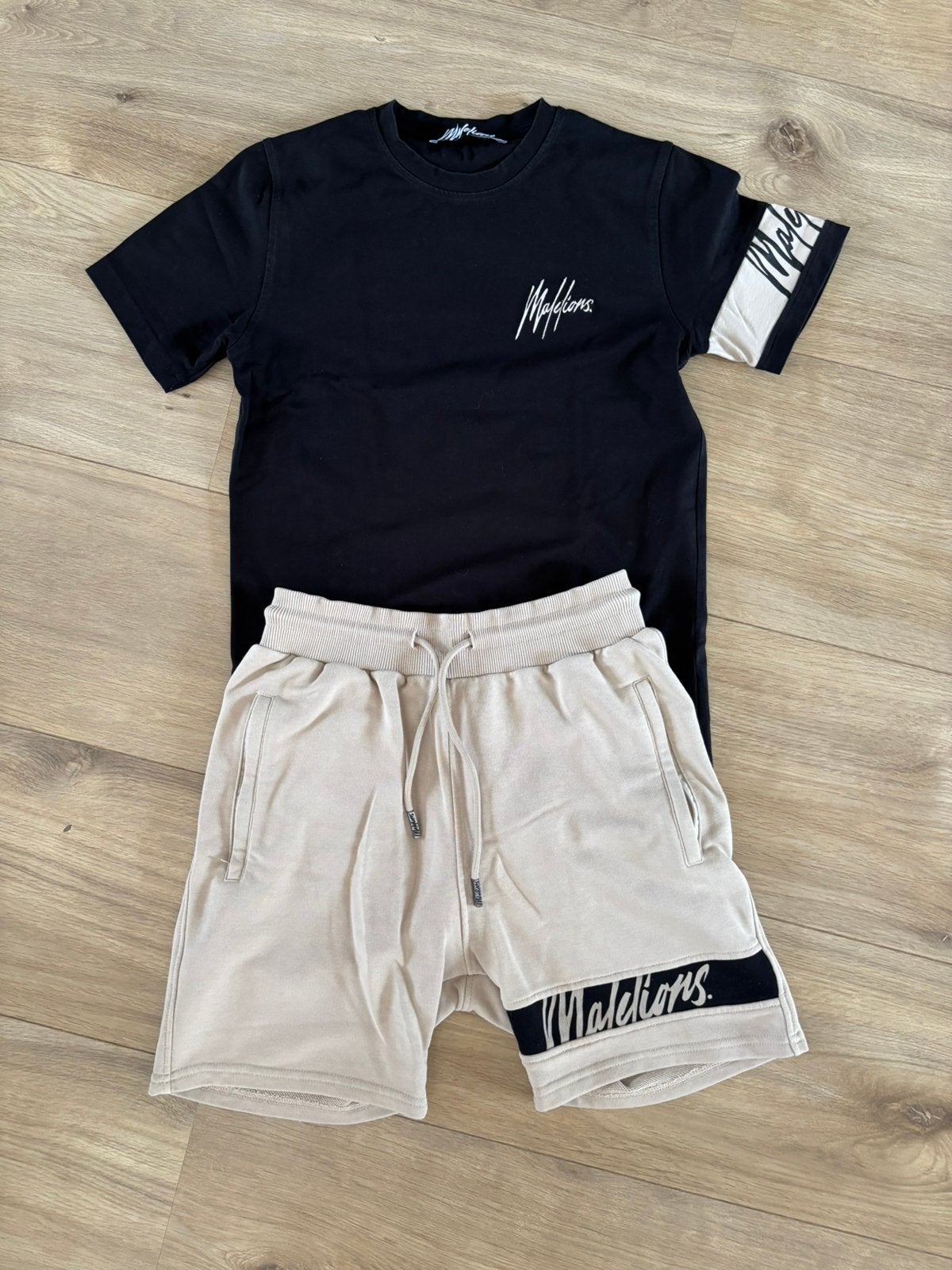 zgan. zomer tenue van Malelions maat XS, Ophalen of Verzenden, Zo goed als nieuw, Jongen, Trui of Vest