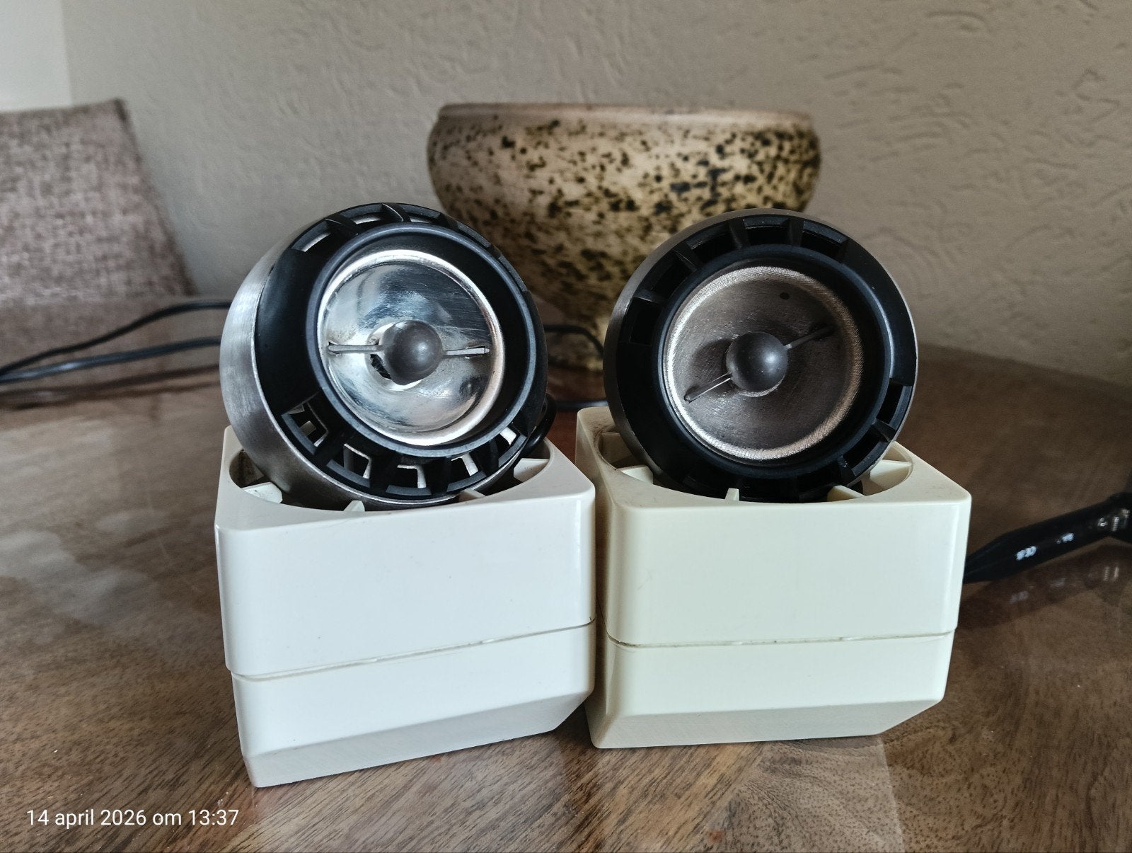 Osram lamp eyeball, Ophalen, Metaal of Aluminium
