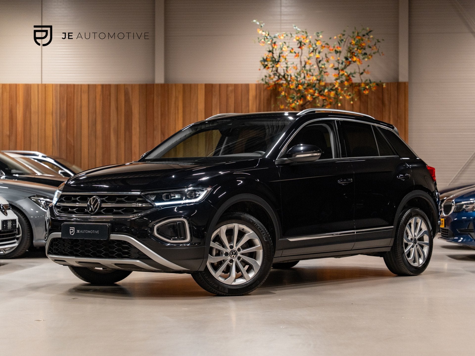 Volkswagen T-Roc 1.5 TSI 150PK Style Business, Facelift, Vir, Auto's, Dealer onderhouden, Zwart, 4 cilinders, 150 pk