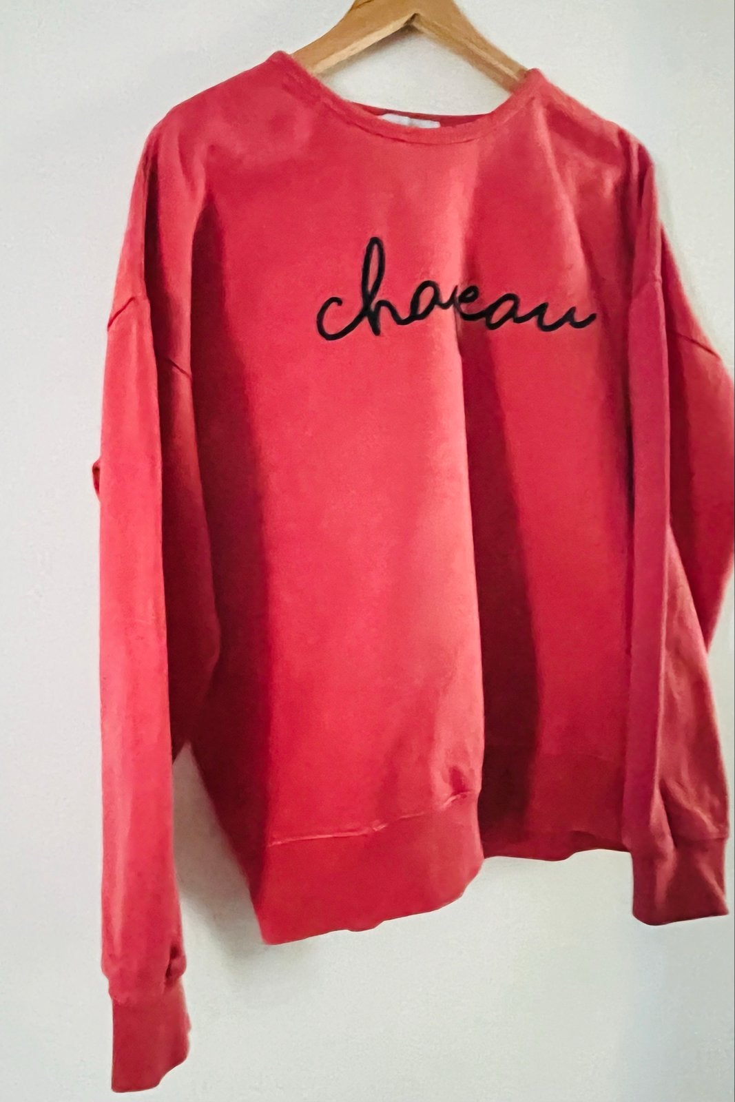 Rode sweater met 'chapeau' opdruk by Bar maat L, Kleding | Dames, Ophalen of Verzenden, Gedragen, Maat 38/40 (M), Rood