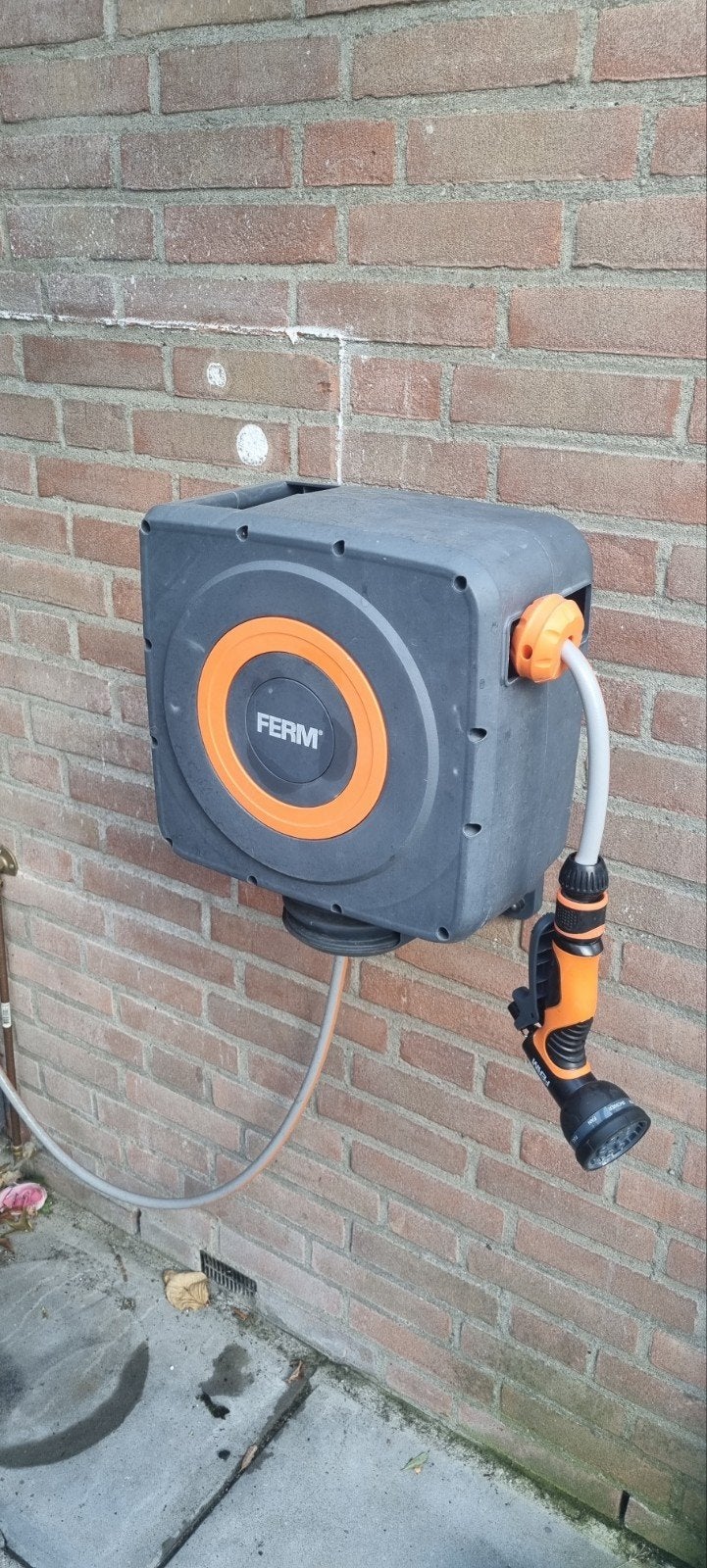 Ferm Tuinslanghaspel met 15 mtr slang en spuitstuk, Ophalen, Gebruikt, Tuinslanghaspel