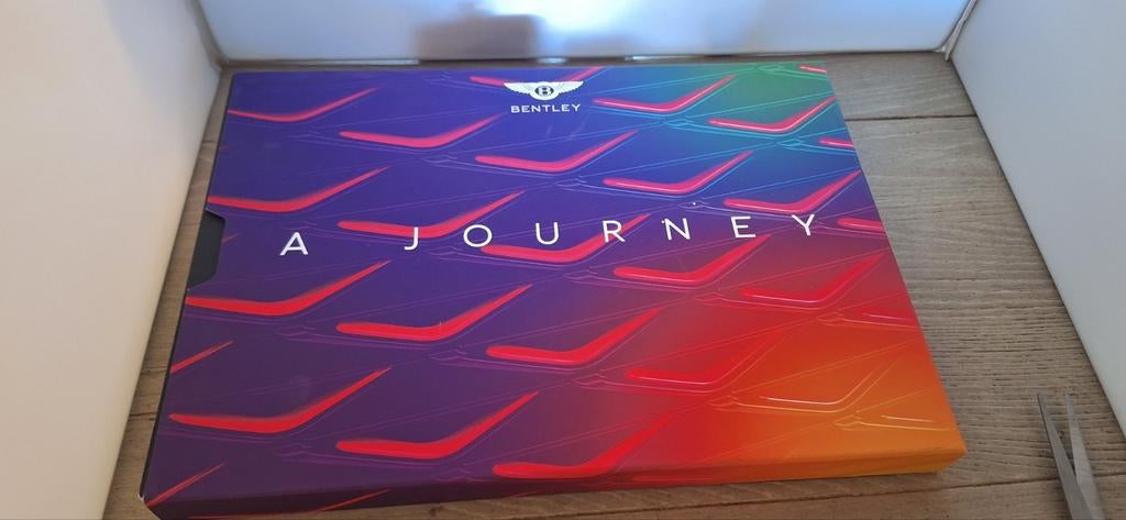 Bentley brochure boek uit 2023 editie 3 (12426), Ophalen of Verzenden, Zo goed als nieuw, Overige merken
