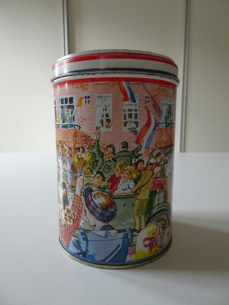 Blik koekblik Nederland 50 jaar bevrijd 1945 1995, Verzamelen, Blikken, Ophalen of Verzenden, Overige