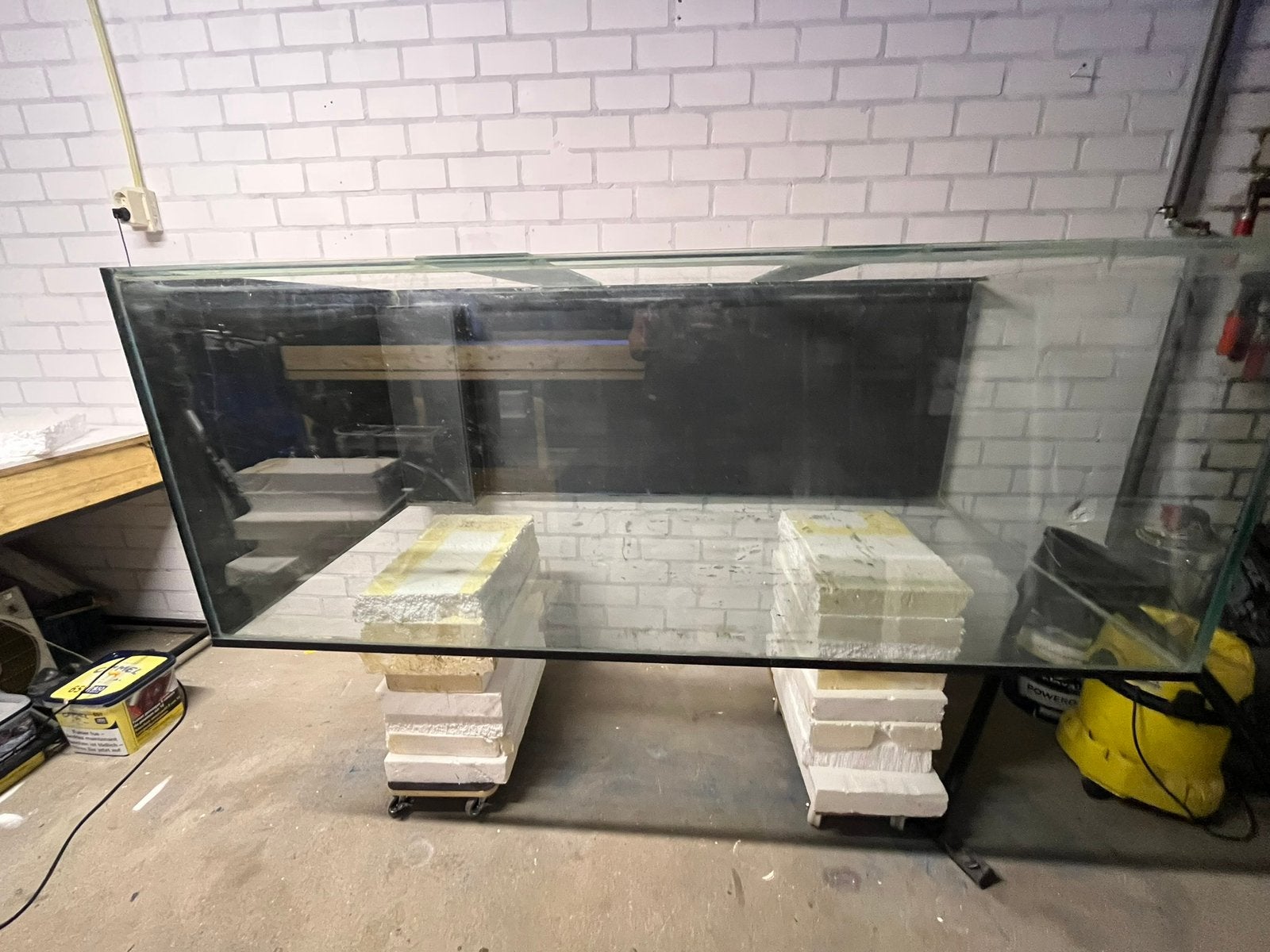 aqaurium met ijzer frame, Ophalen, Zo goed als nieuw, Leeg aquarium