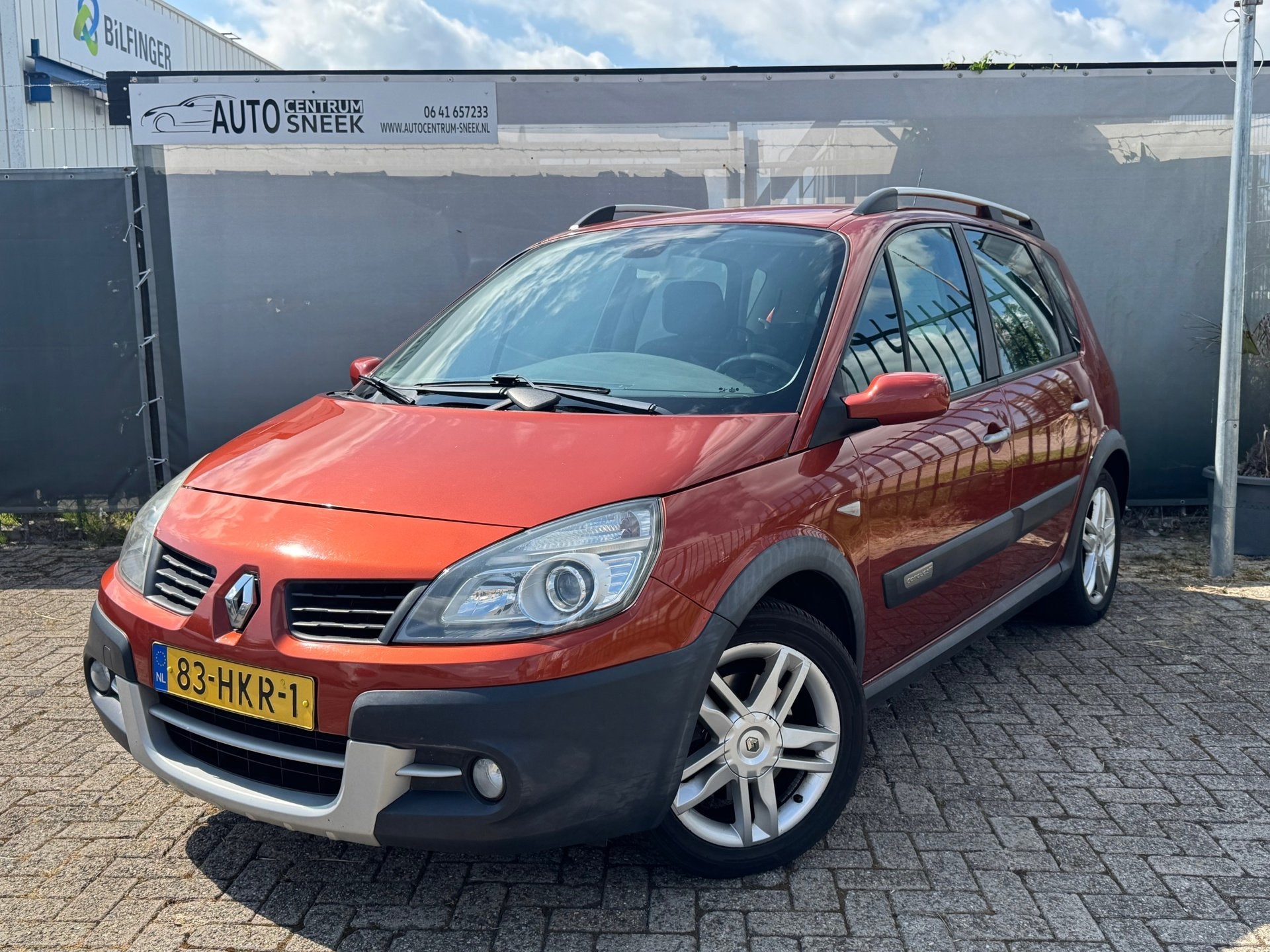 Renault Scénic 2.0-16V Conquest - Clima - Cruise - APK 12-2, Auto's, Renault, 1998 cc, Gebruikt, Zwart, Origineel Nederlands