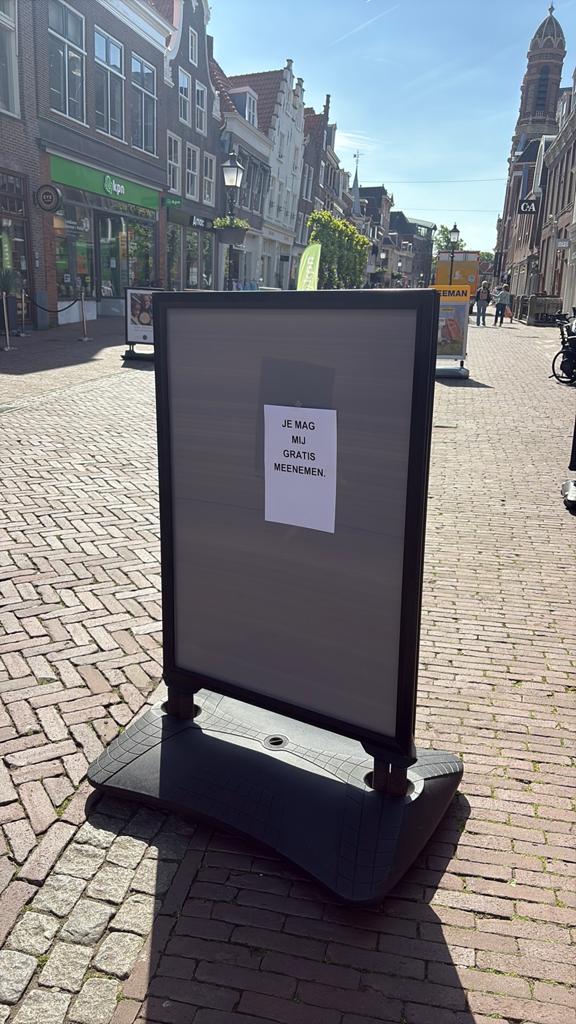 Stoepbord gratis, Doe-het-zelf en Verbouw, Rolluiken, Ophalen of Verzenden, Zo goed als nieuw, Wit, Minder dan 100 cm