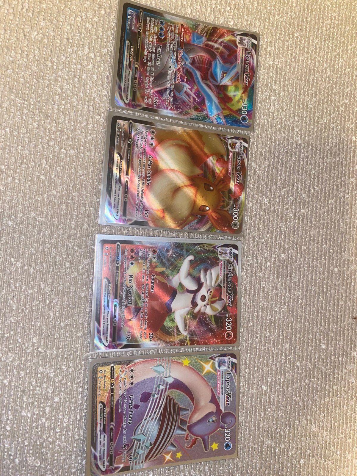 4 vmax pokémon kaarten., Ophalen of Verzenden, Nieuw, Meerdere kaarten, Foil