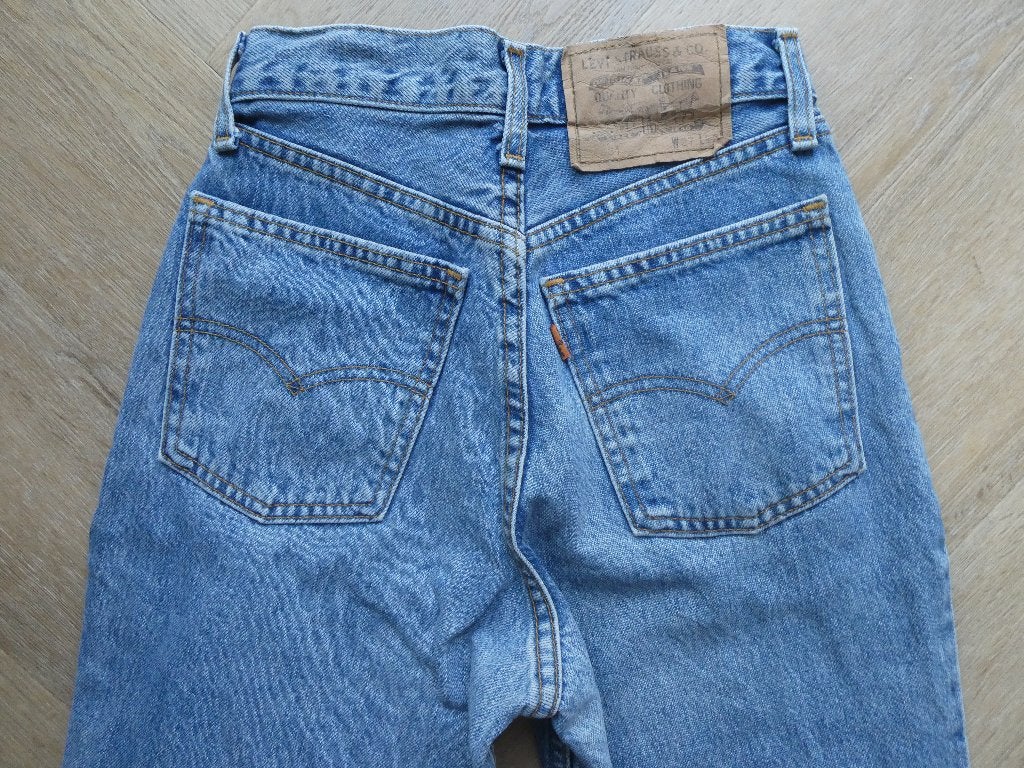Mooie Levi 881 spijkerbroek maat 27-38, met ritssluiting, Blauw, Ophalen of Verzenden, Zo goed als nieuw, W27 (confectie 34) of kleiner