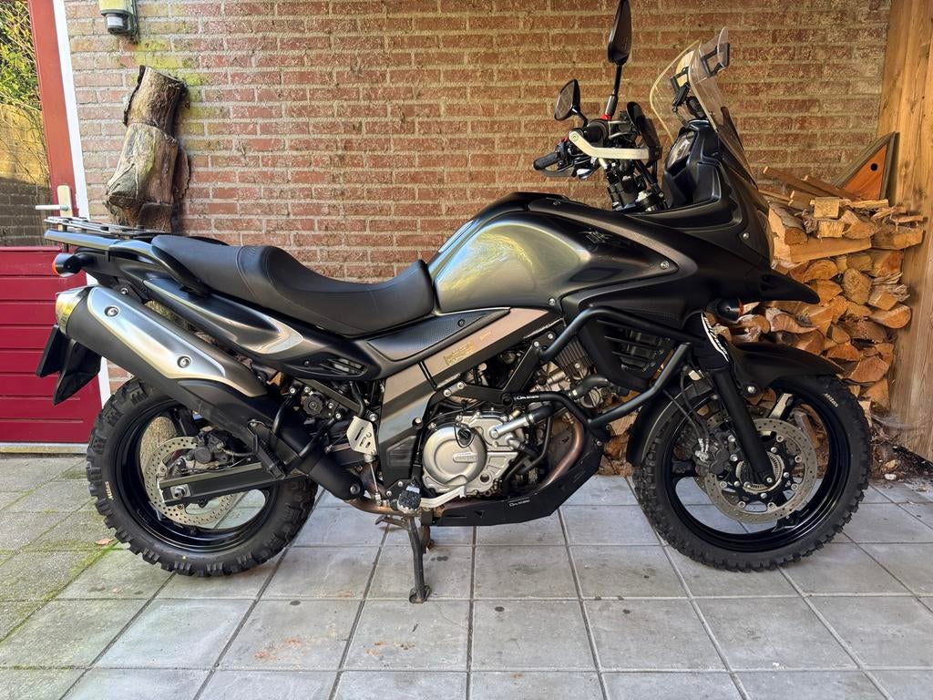 Suzuki V-Strom DL650 - Avontuurlijke Allroad Motor, 4 cilinders, Motorrijbewijs A, Gebruikt, Particulier
