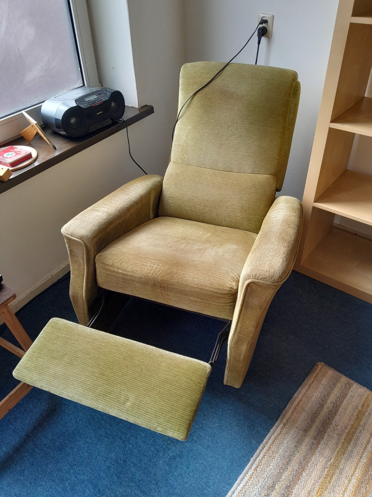 Recliner / fauteuil met uitklapbare voetenbank - Rotterdam N, Ophalen, Gebruikt, 75 tot 100 cm, Stof