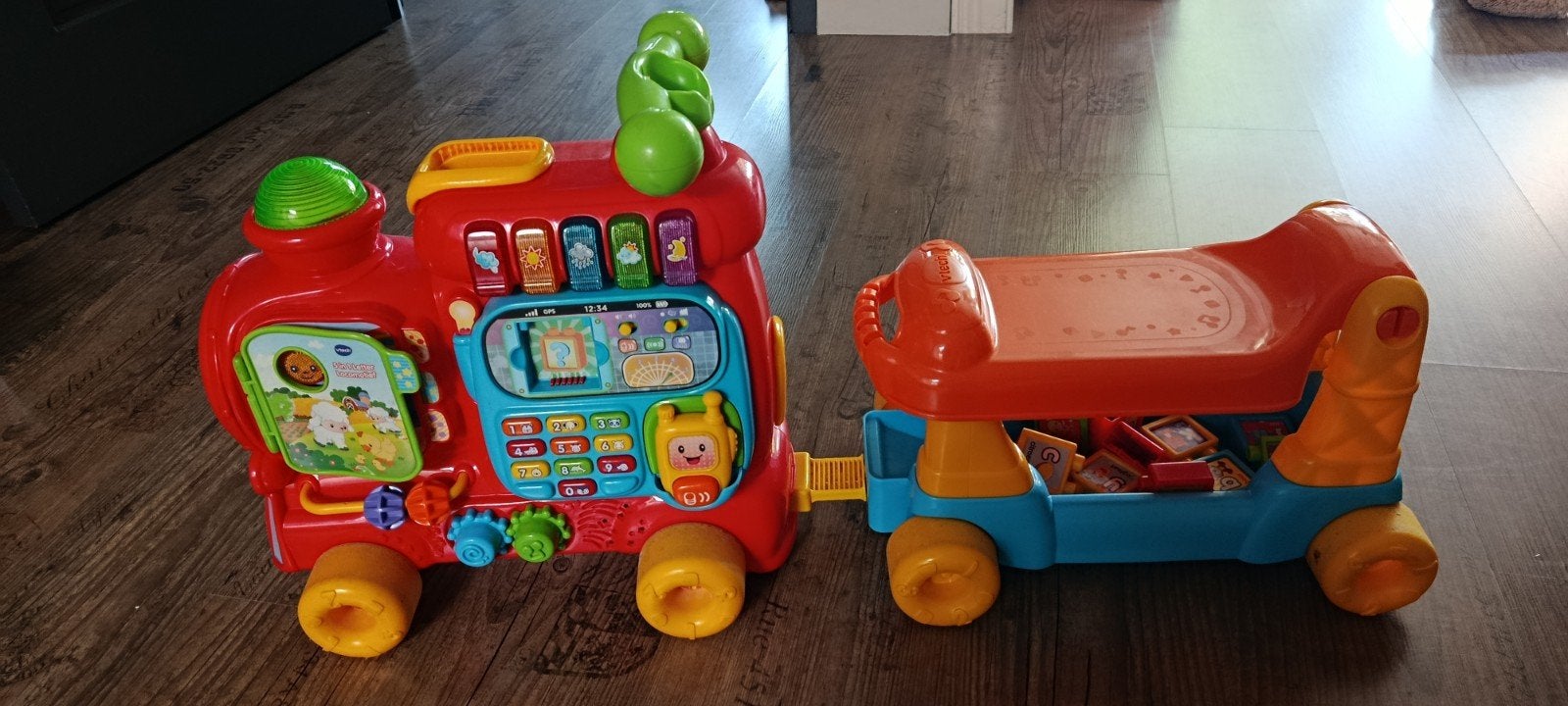 VTech Baby Speeltrein met Geluid en Licht, Ophalen, Zo goed als nieuw, Overige typen, Met licht
