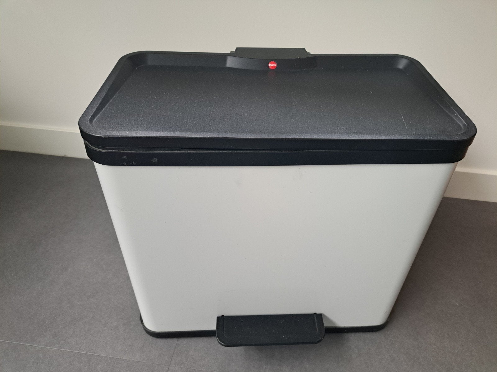 Hailo Duo Pedaalemmer - Wit/Zwart, Huis en Inrichting, Woonaccessoires | Prullenbakken, Ophalen, Gebruikt, Met pedaal, 20 tot 30 liter