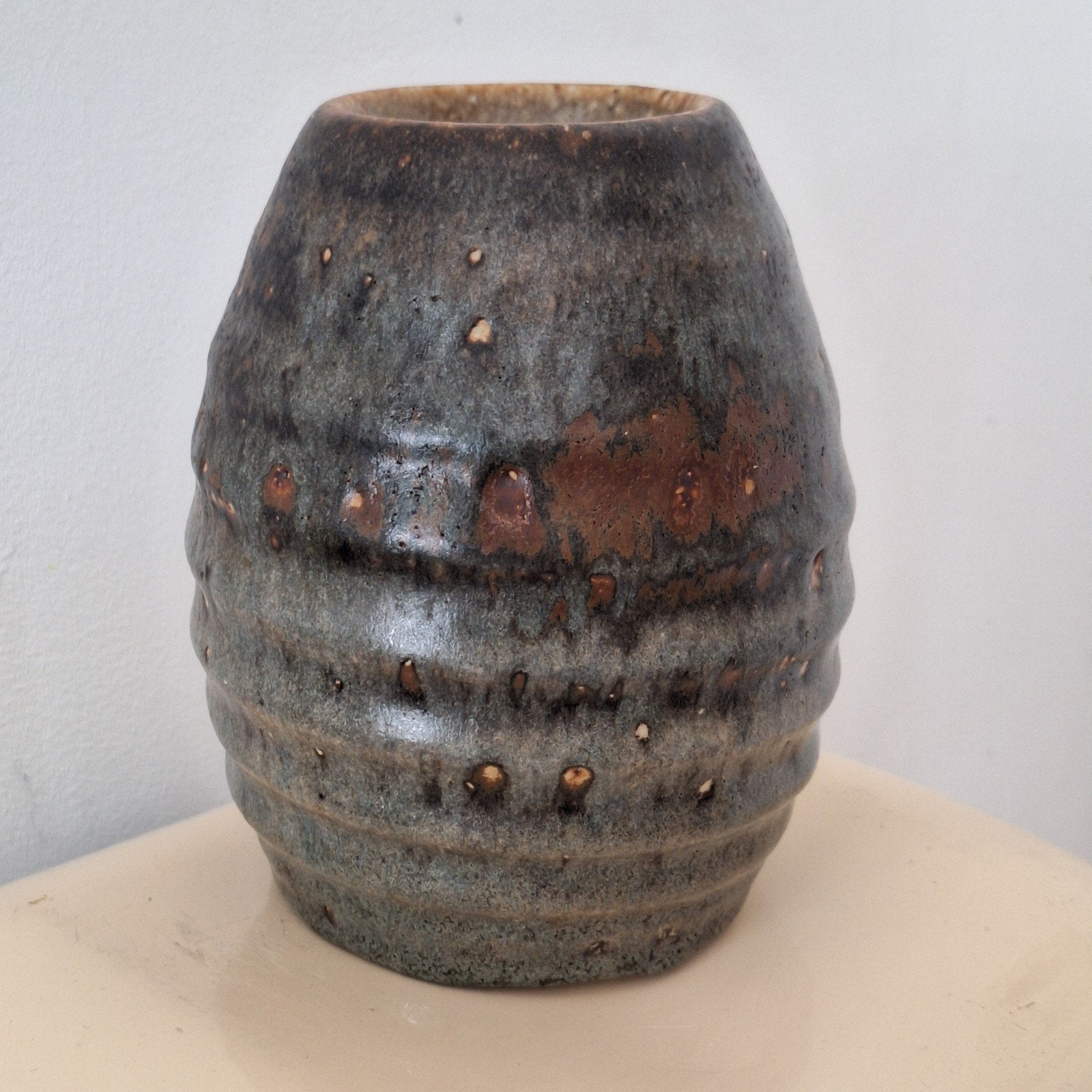 Mobach keramiek vaas 16 cm, Antiek en Kunst, Ophalen of Verzenden