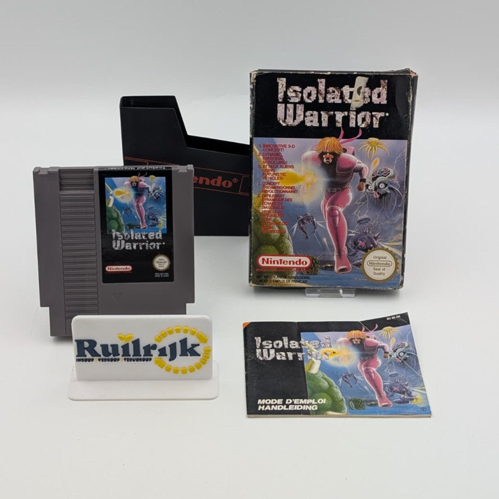 Isolated Warrior - Nintendo NES Game met doosje en boekje, Spelcomputers en Games, Games | Nintendo NES, Nintendo, Zo goed als nieuw