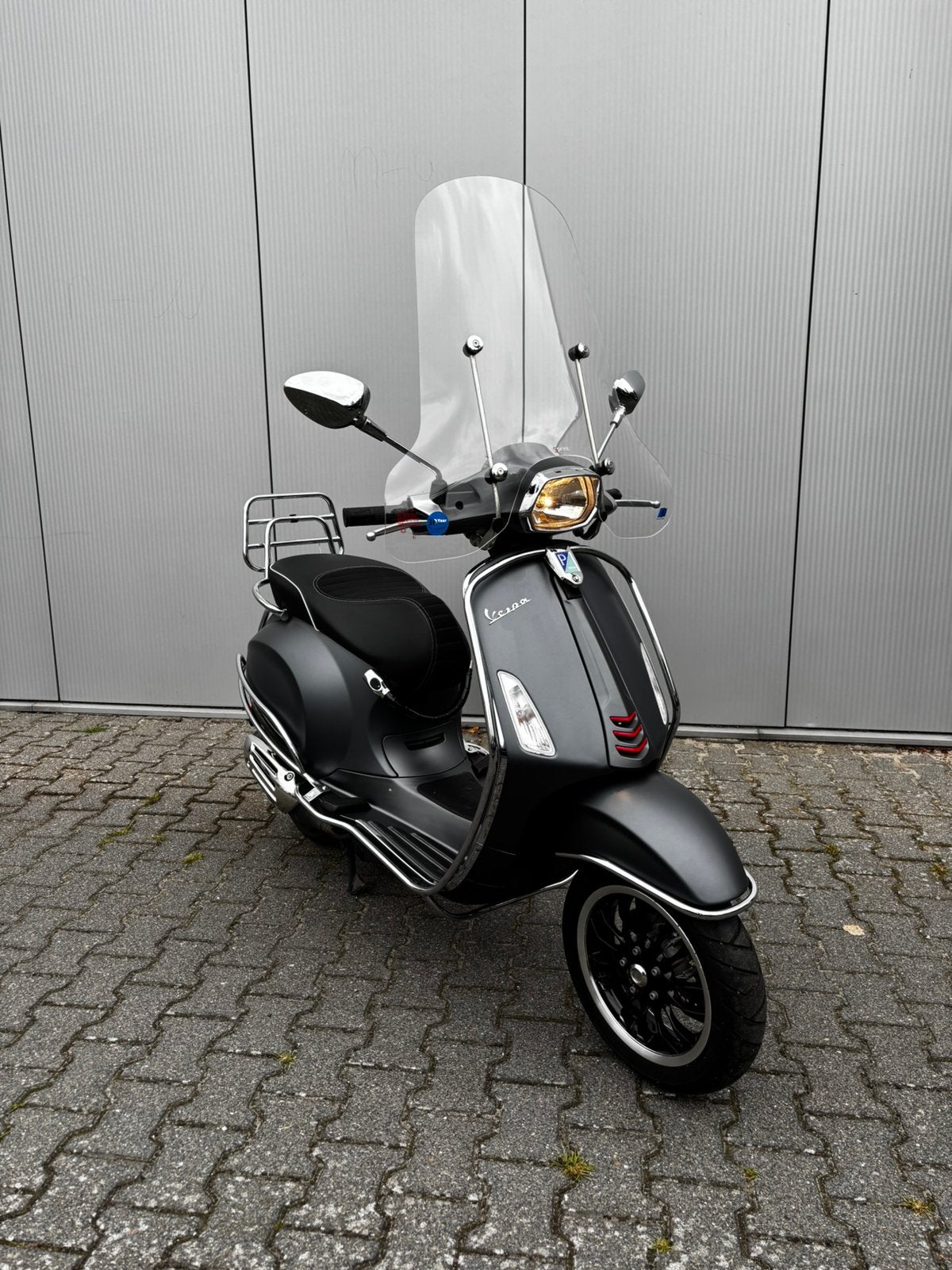 Vespa sprint slechts 3000km, Ophalen, Zo goed als nieuw, Benzine, 50 cc