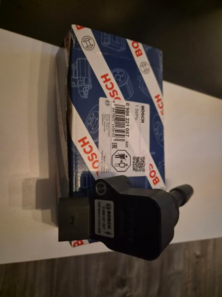 Nieuwe Bosch Bobine 0 986 221 057 VAG  04C 905 110, Ophalen of Verzenden, Nieuw, Seat