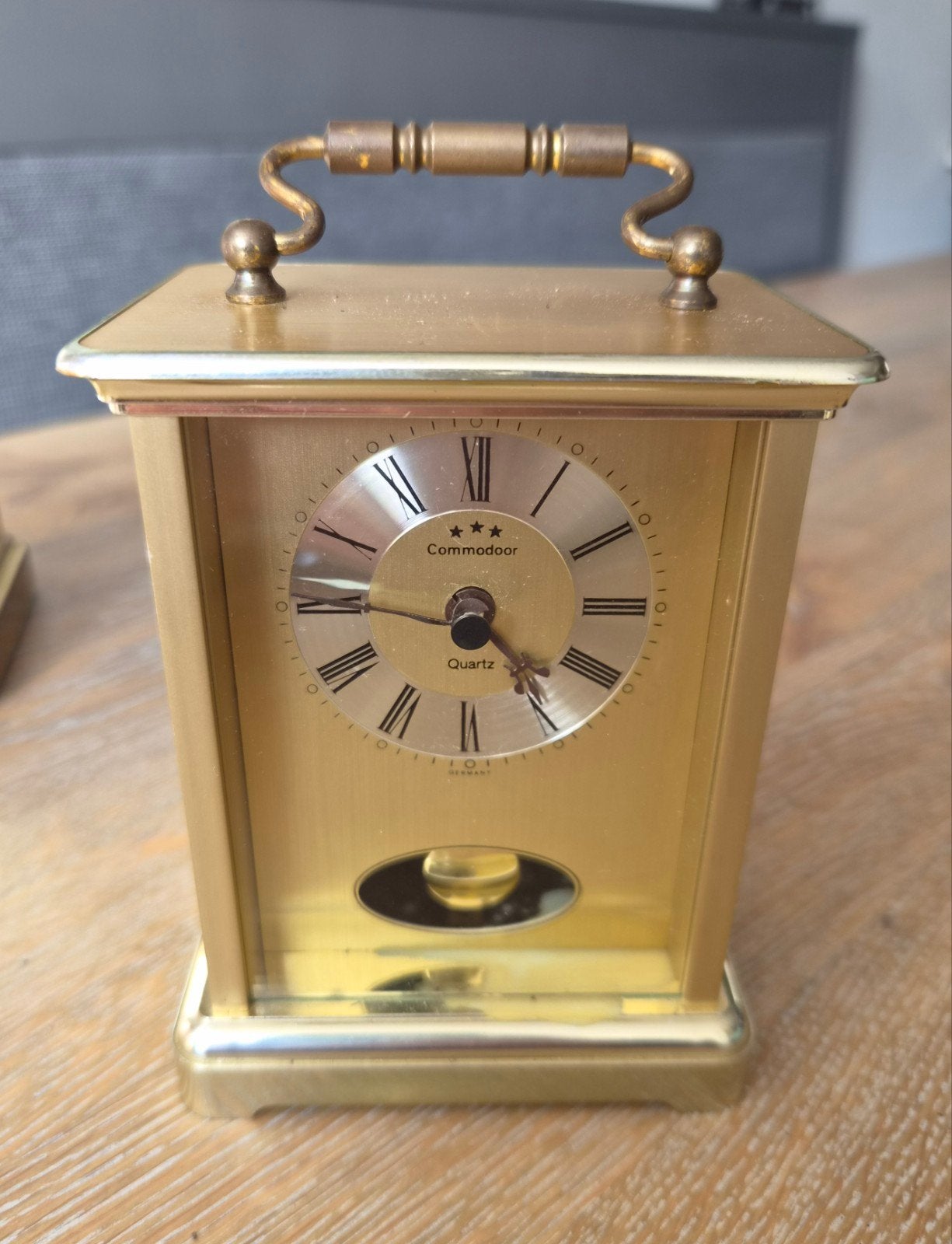 Vintage Commodoor Quartz Tafelklok - Messing, Ophalen of Verzenden