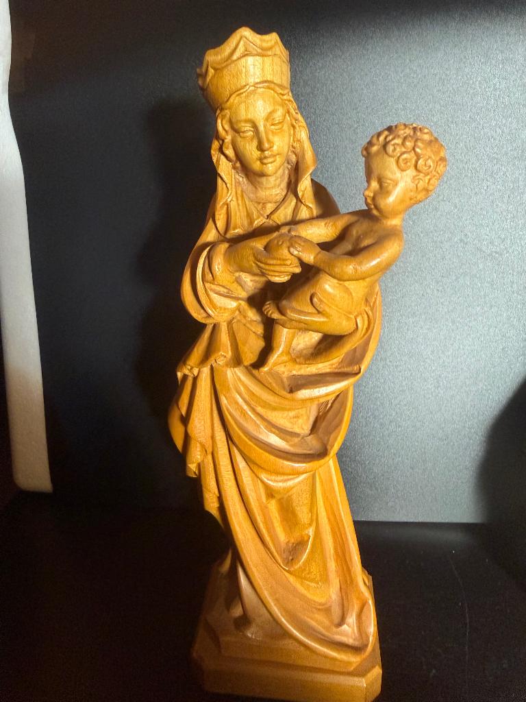 Merk Anri met de hand uitgehouwen beeld madonna en kind, Houtsnijwerk, Ophalen of Verzenden, 20 - 50 cm, Hout