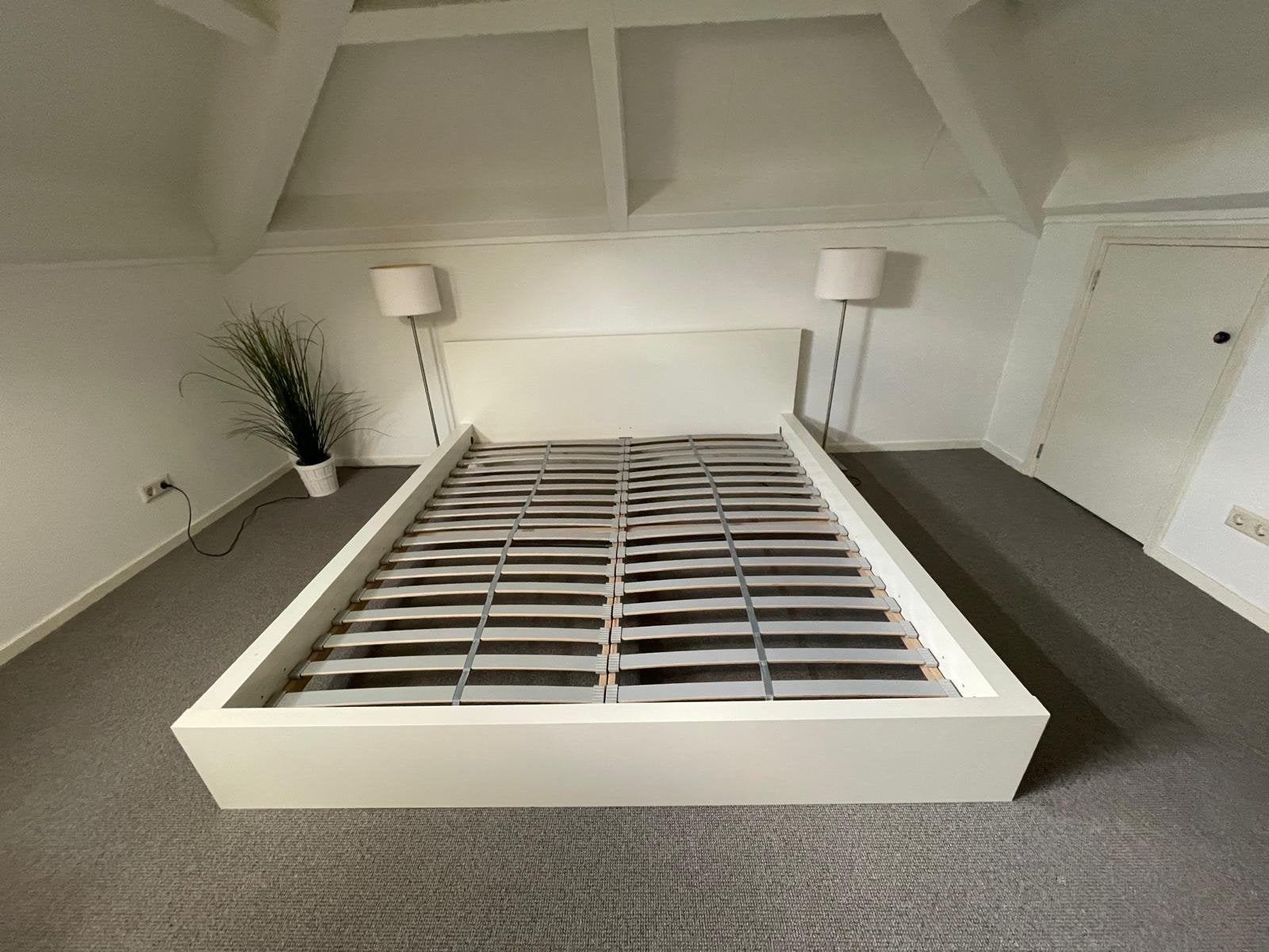 Ikea MALM bed 180x200 cm, incl. lattenbodems, Ophalen, Gebruikt, Wit, Tweepersoons