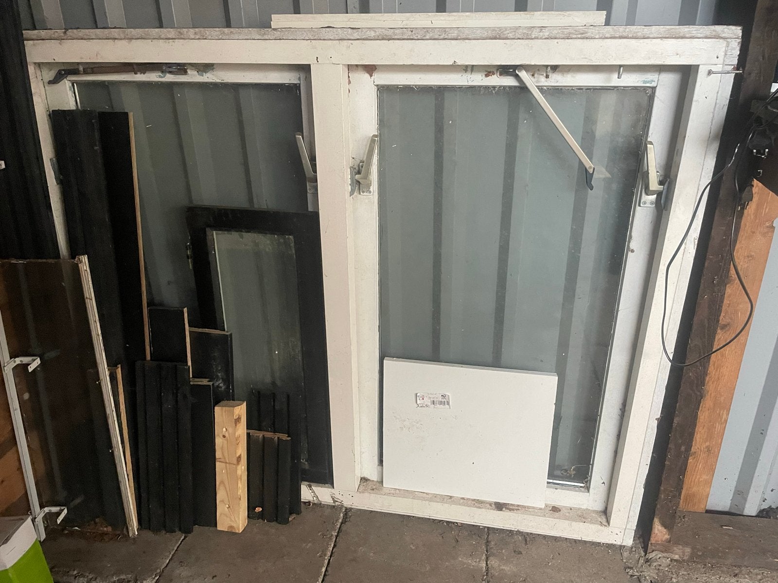 Gratis af te halen: Houten kozijnen met glas, Ophalen, Gebruikt, Gevelraam of Ruit, 120 tot 160 cm