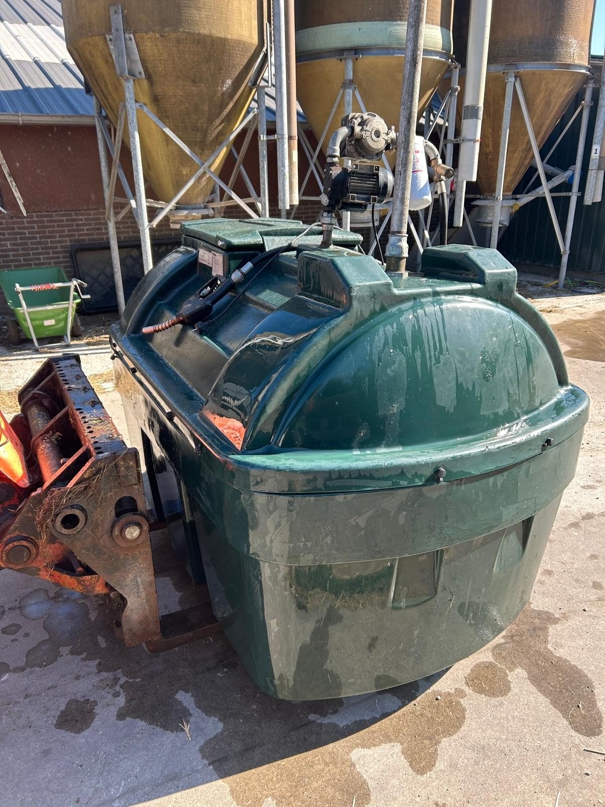 Dieseltank 1500 liter, Ophalen of Verzenden, Zo goed als nieuw