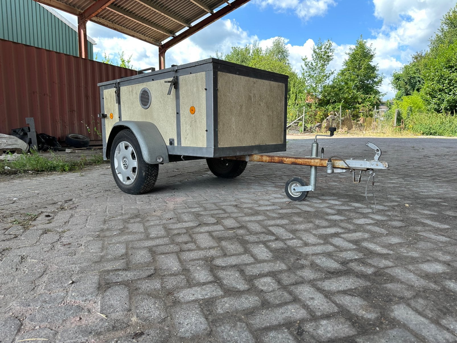 Hondenaanhanger Hondenkar 2-vaks met ventilatiesysteem, Ophalen of Verzenden, Zo goed als nieuw