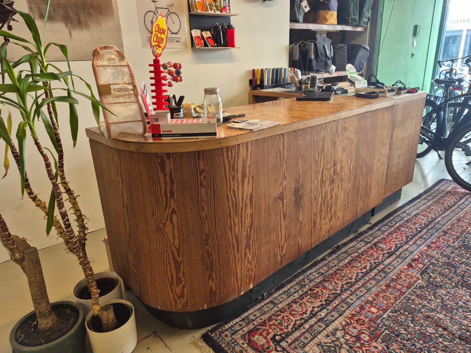 Balie vintage winkel inrichting. Bar, Ophalen, Gebruikt