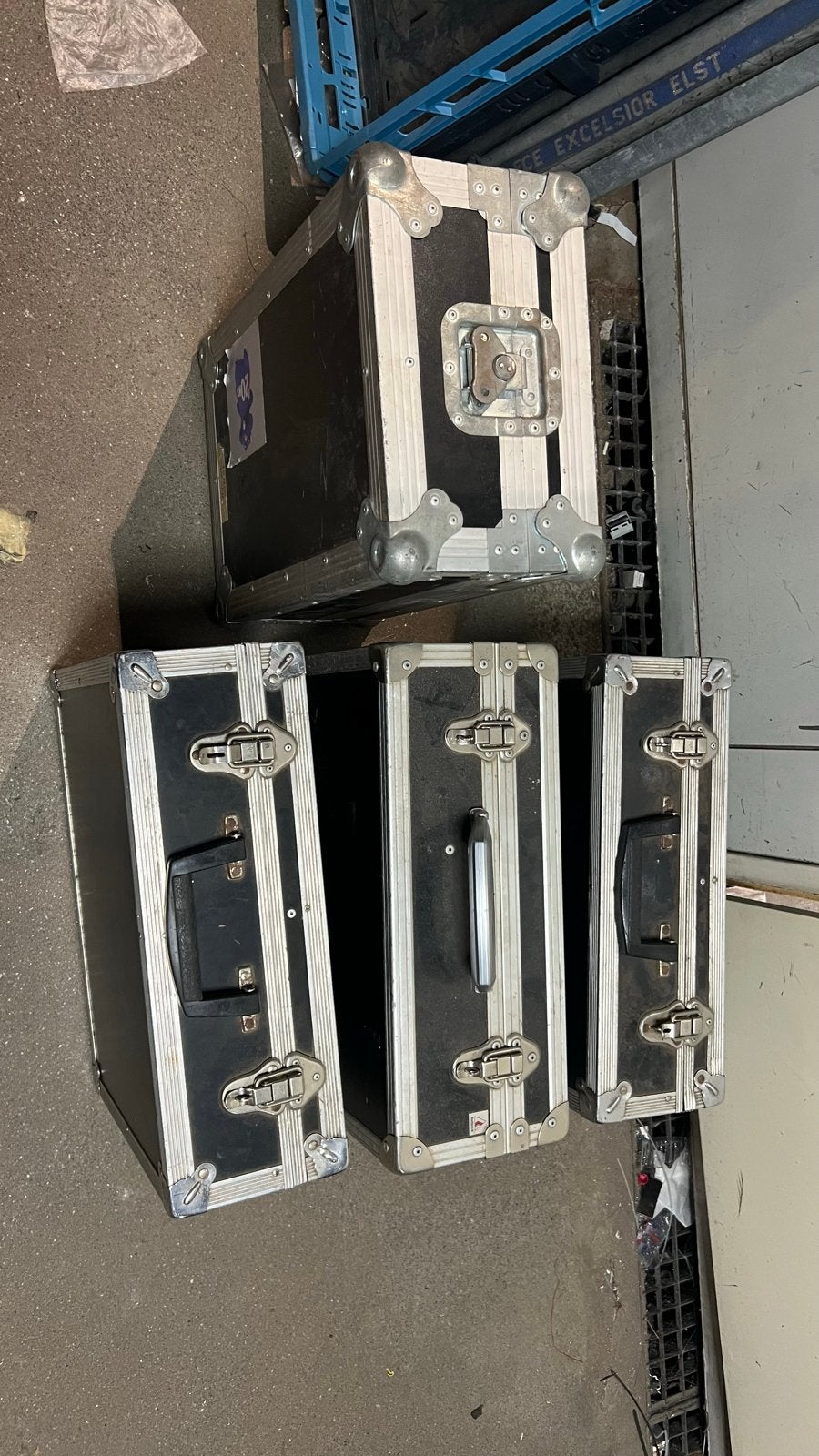 4 Flightcases/koffers voor klein materiaal gereedschap, Ophalen, Gebruikt, Gereedschapsopslag, Overige merken